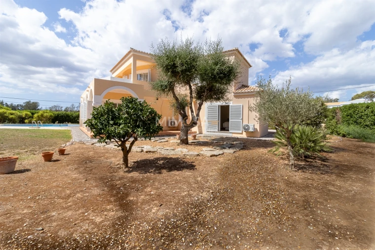 Moradia T4 para Venda em Alvor Foto 61