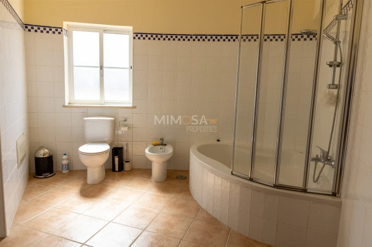 Moradia T4 para Venda em Alvor Foto 40