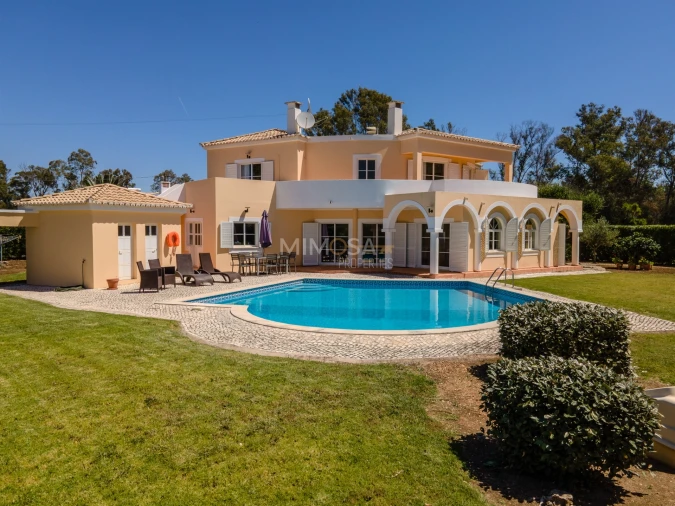 Moradia T4 para Venda em Alvor Foto 3