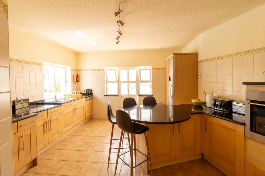 Moradia T4 para Venda em Alvor Foto 17