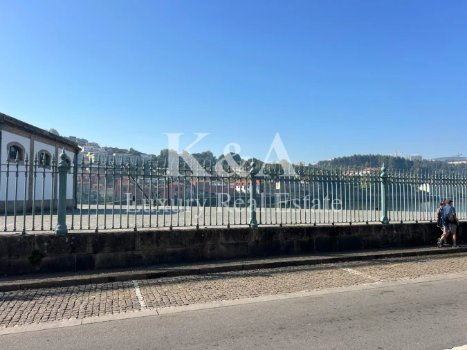 Prédio para Venda em Cedofeita, Santo Ildefonso, Sé, Miragaia, São Nicolau e Vitória Foto 4