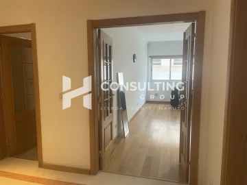 Apartamento T4 para Venda em Parque das Nações