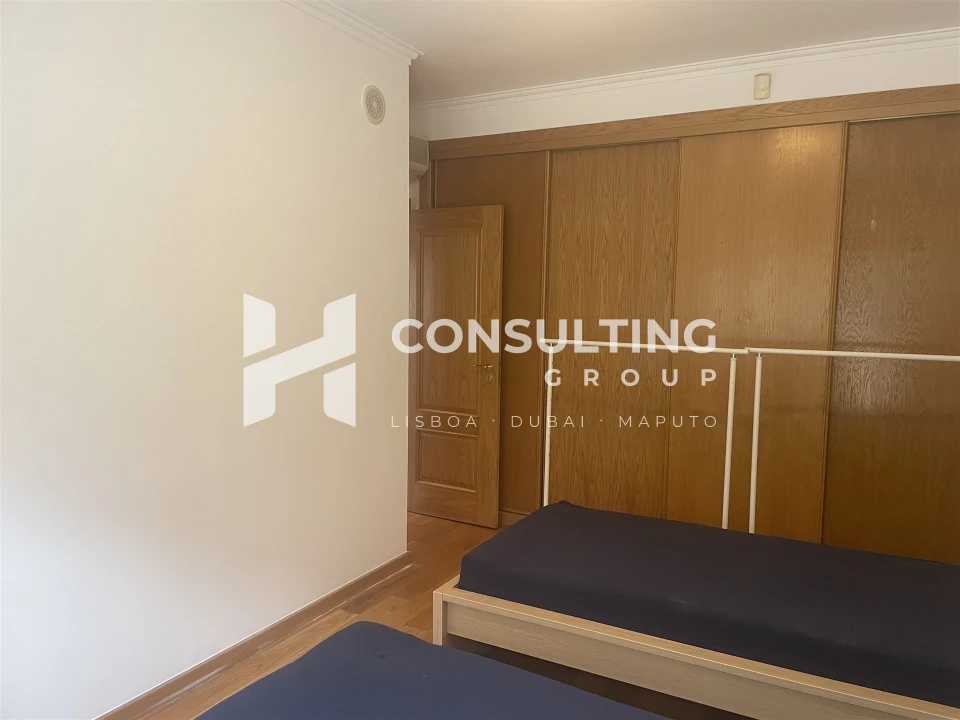 Apartamento T4 para Venda em Parque das Nações Foto 31
