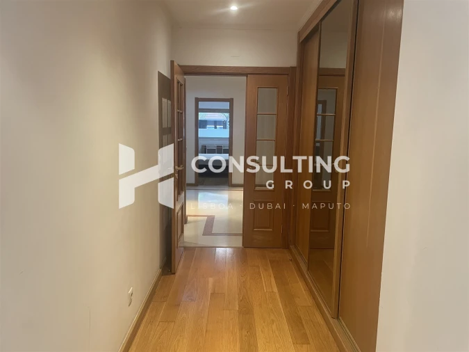 Apartamento T4 para Venda em Parque das Nações Foto 27