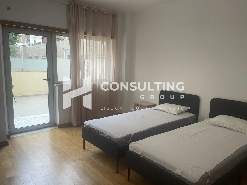Apartamento T4 para Venda em Parque das Nações Foto 41