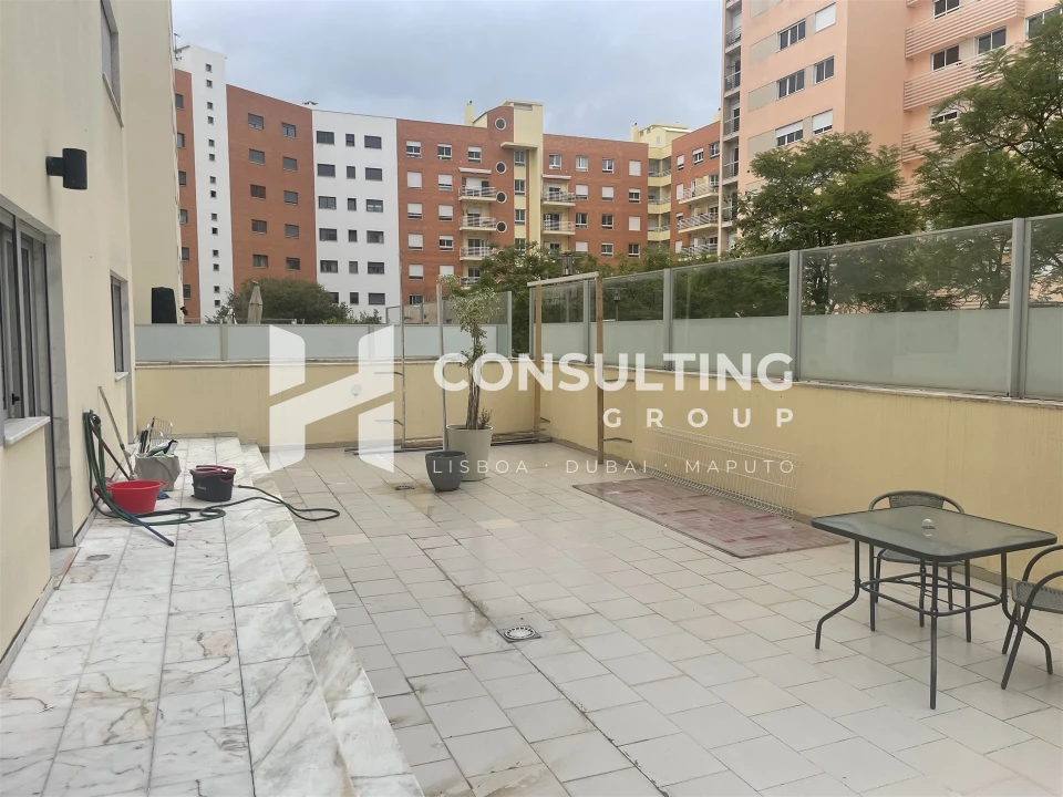 Apartamento T4 para Venda em Parque das Nações Foto 47