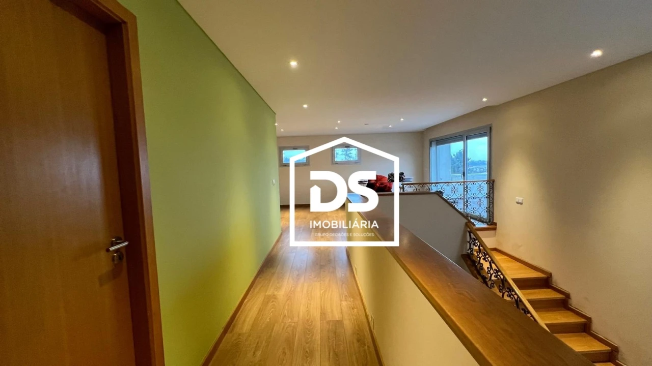 Moradia T4 para Arrendamento em Abraveses Foto 61