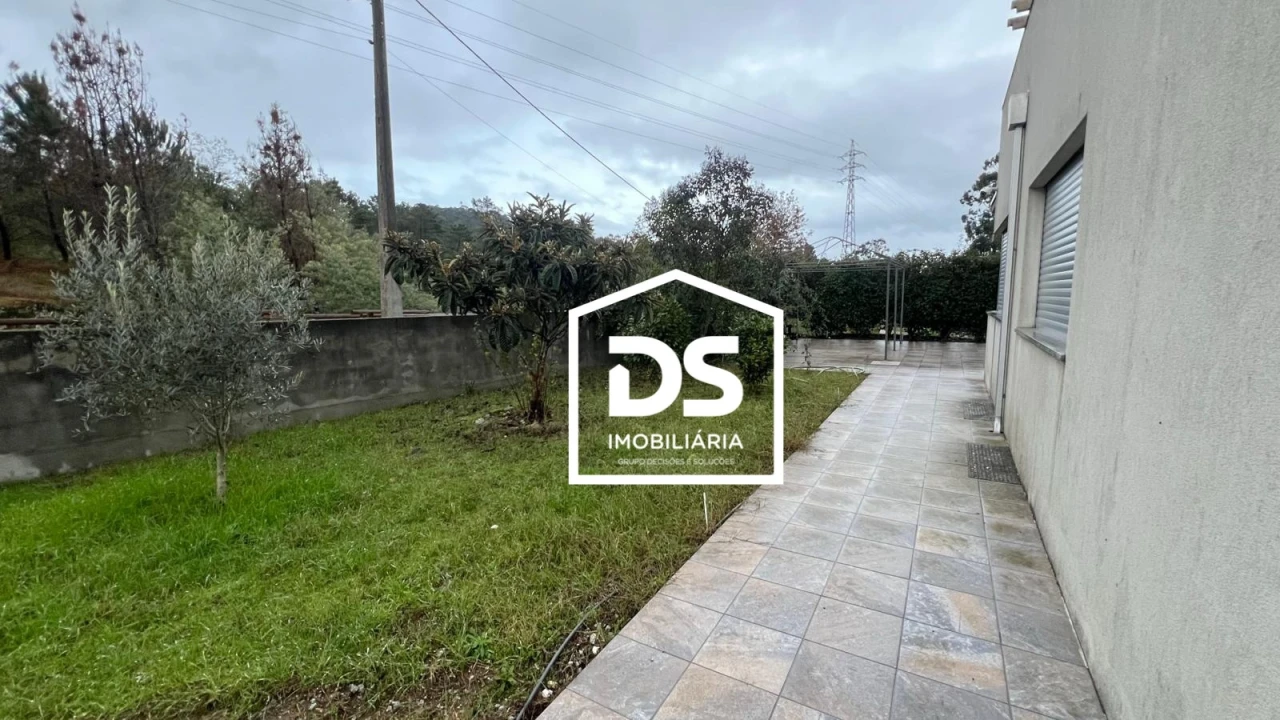 Moradia T4 para Arrendamento em Abraveses Foto 96