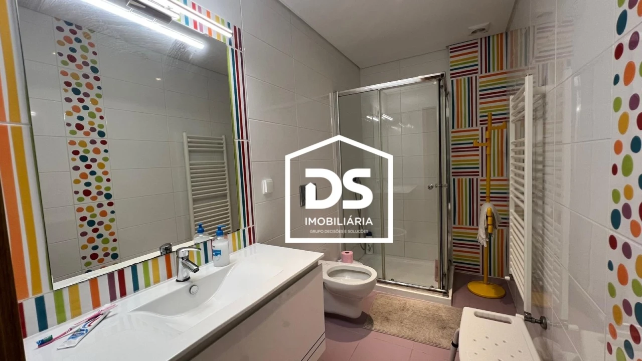 Moradia T4 para Arrendamento em Abraveses Foto 29