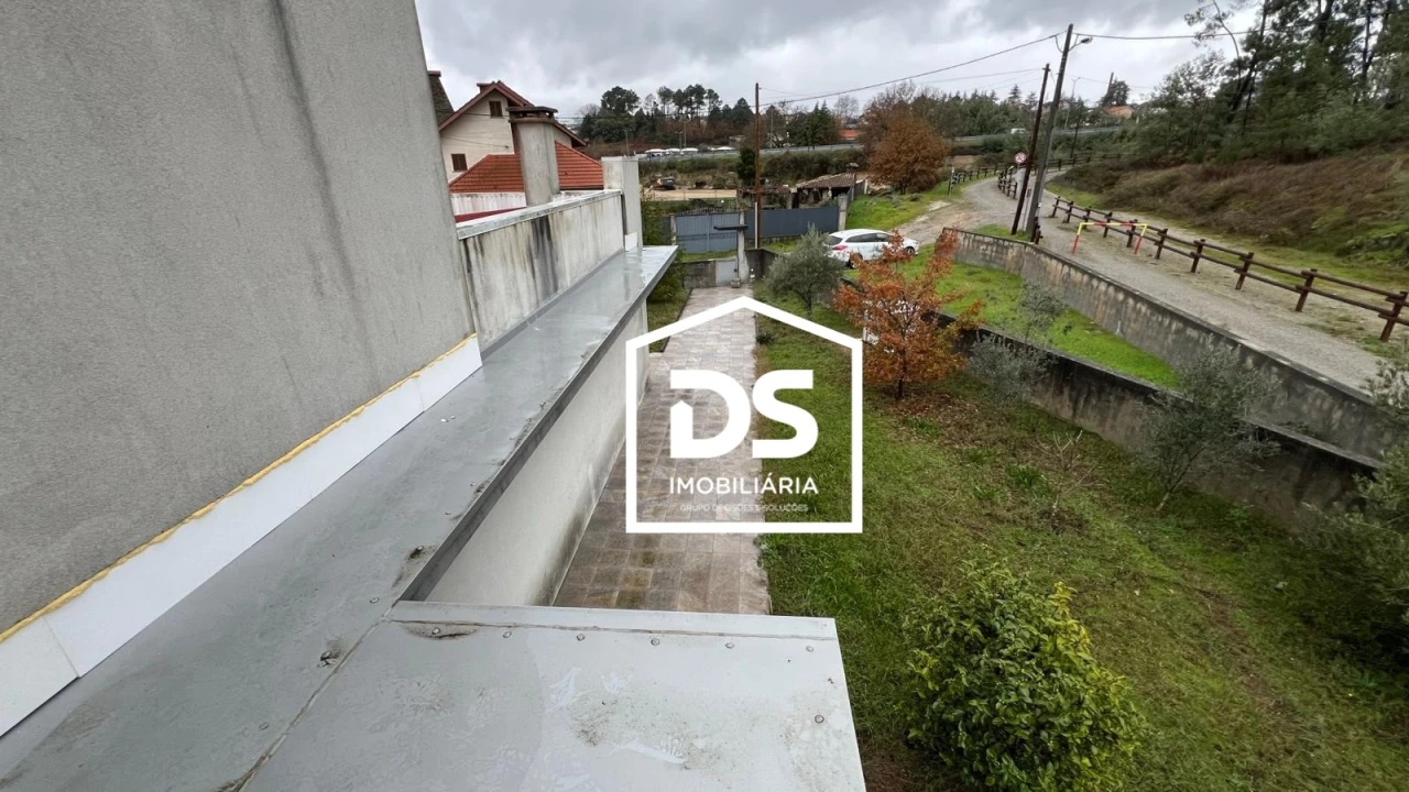 Moradia T4 para Arrendamento em Abraveses Foto 59