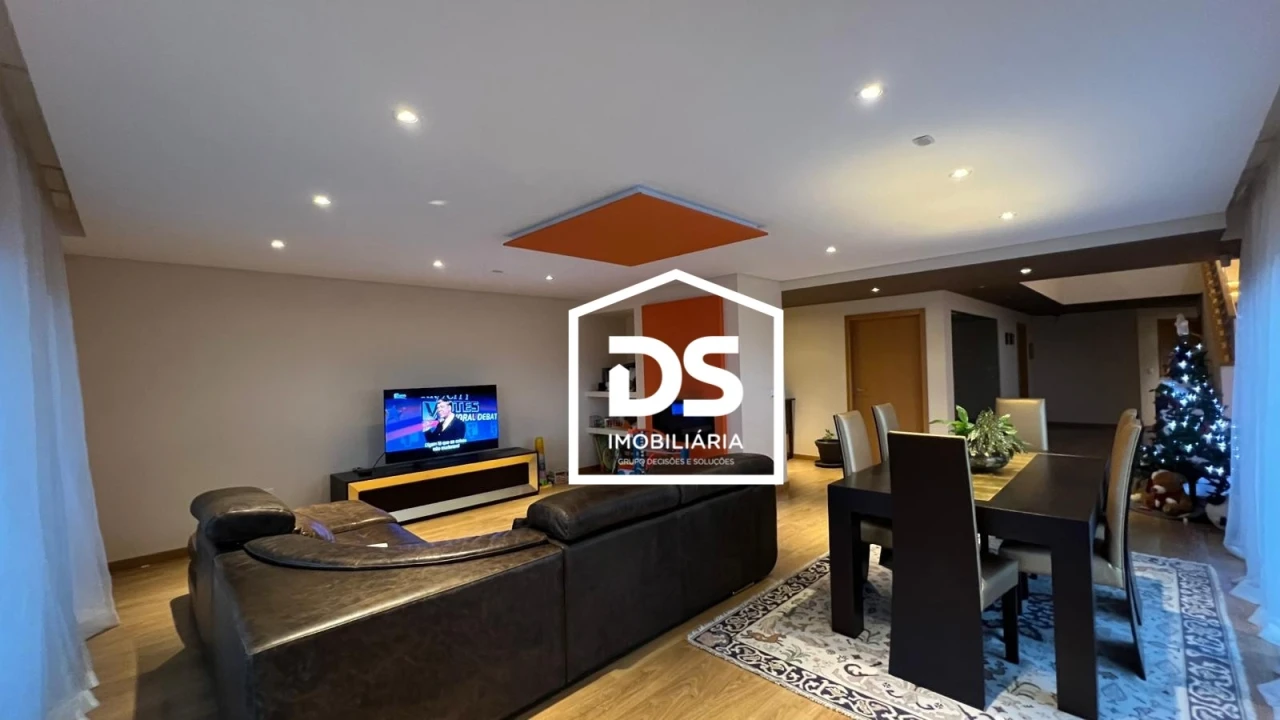 Moradia T4 para Arrendamento em Abraveses Foto 3