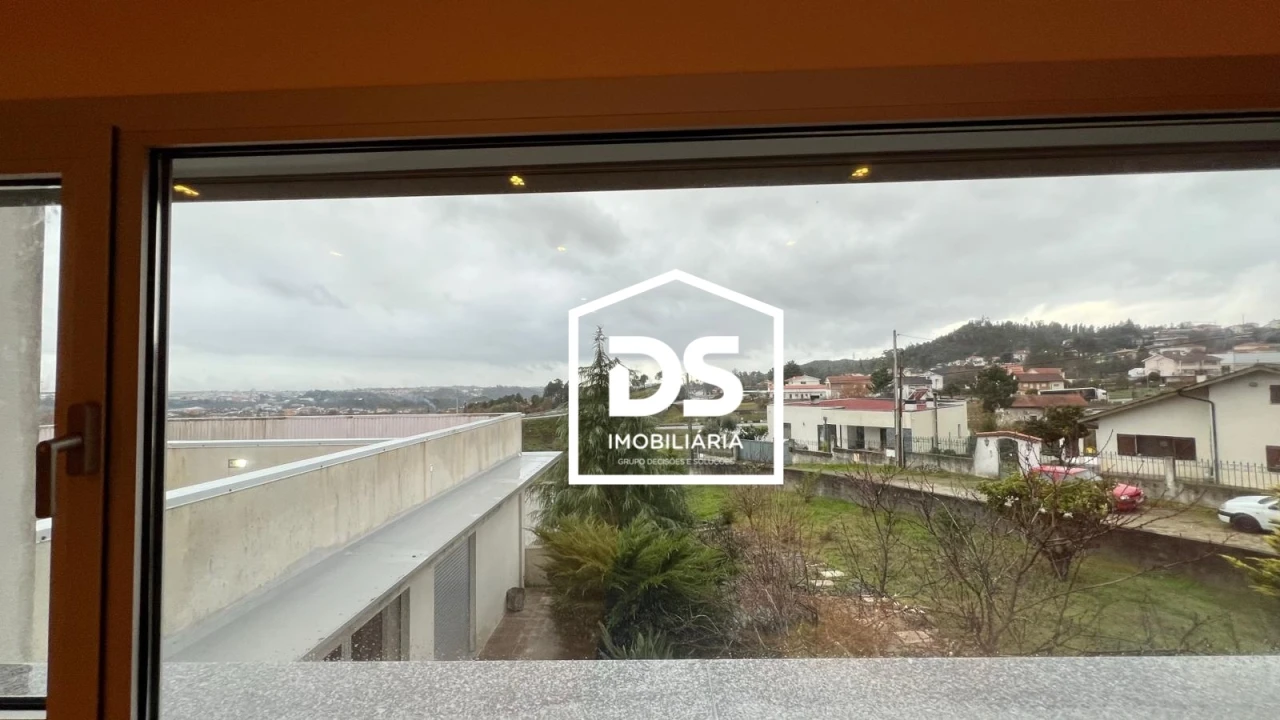 Moradia T4 para Arrendamento em Abraveses Foto 64
