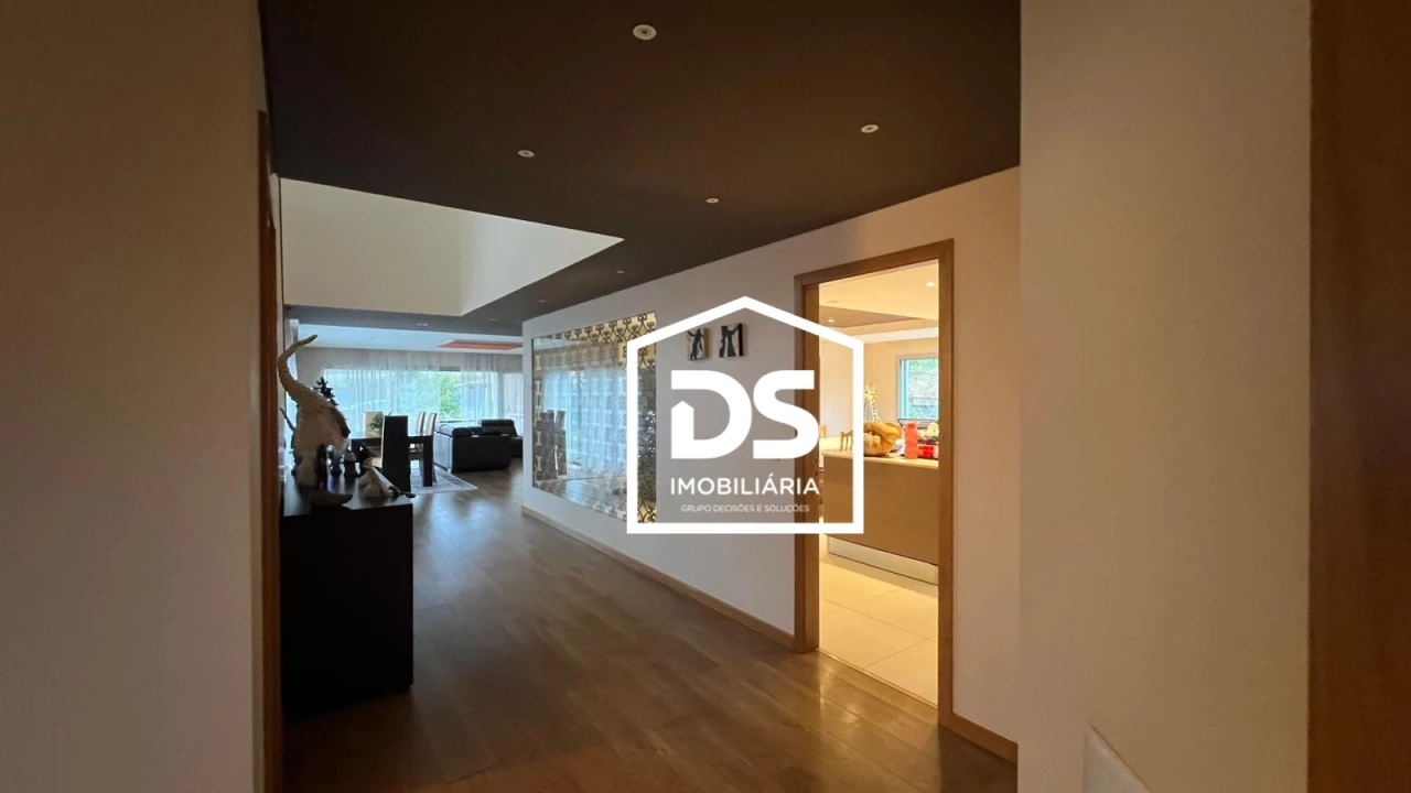 Moradia T4 para Arrendamento em Abraveses Foto 77