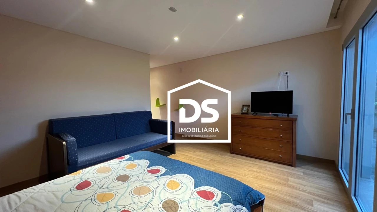 Moradia T4 para Arrendamento em Abraveses Foto 26