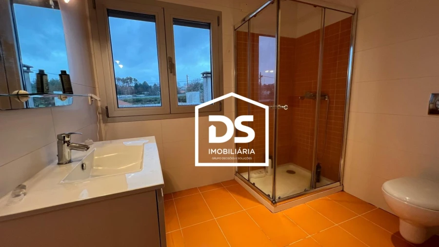 Moradia T4 para Arrendamento em Abraveses Foto 69