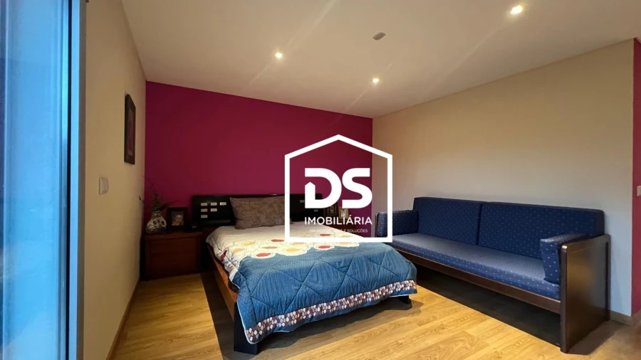 Moradia T4 para Arrendamento em Abraveses Foto 25