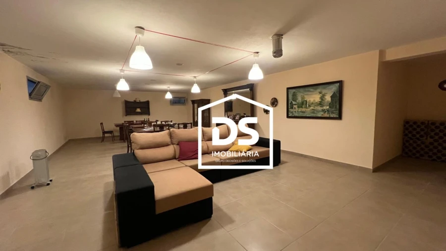 Moradia T4 para Arrendamento em Abraveses Foto 84