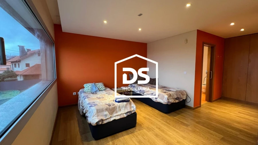 Moradia T4 para Arrendamento em Abraveses Foto 63