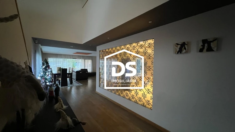 Moradia T4 para Arrendamento em Abraveses Foto 18