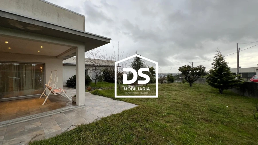 Moradia T4 para Arrendamento em Abraveses Foto 10