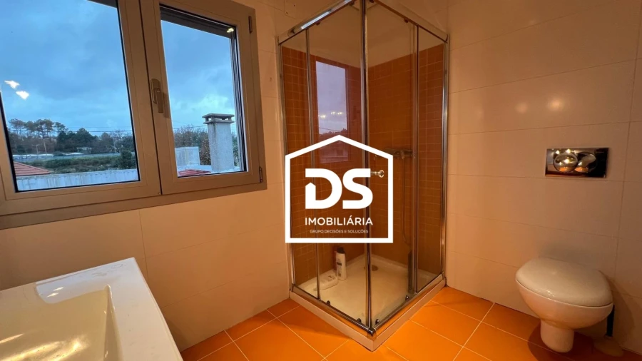 Moradia T4 para Arrendamento em Abraveses Foto 70