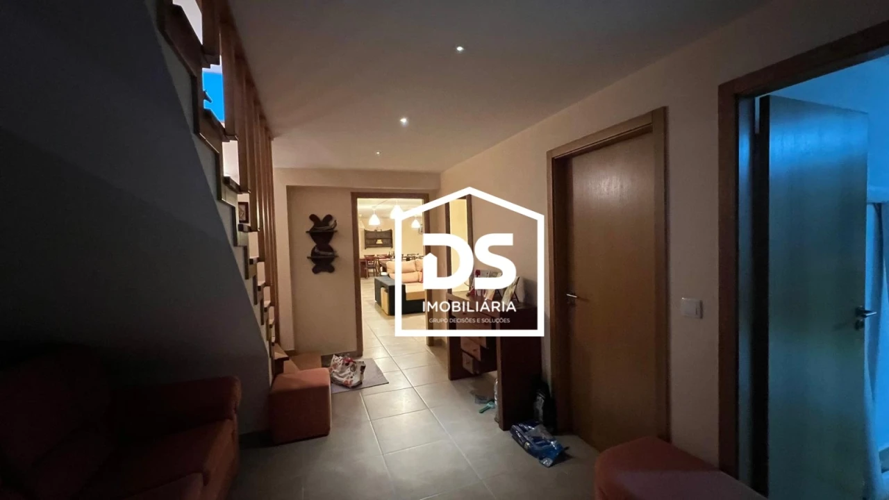 Moradia T4 para Arrendamento em Abraveses Foto 81