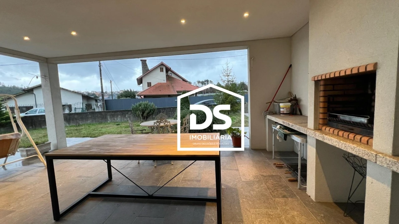 Moradia T4 para Arrendamento em Abraveses Foto 8