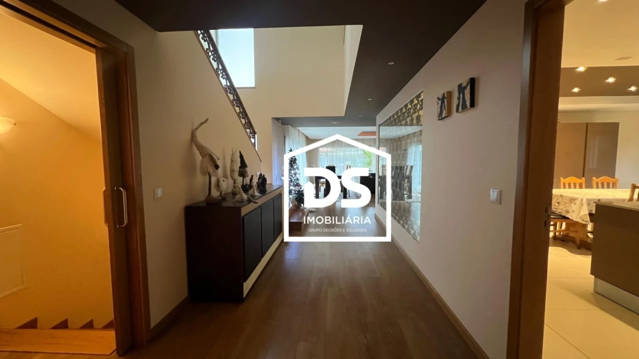 Moradia T4 para Arrendamento em Abraveses Foto 78