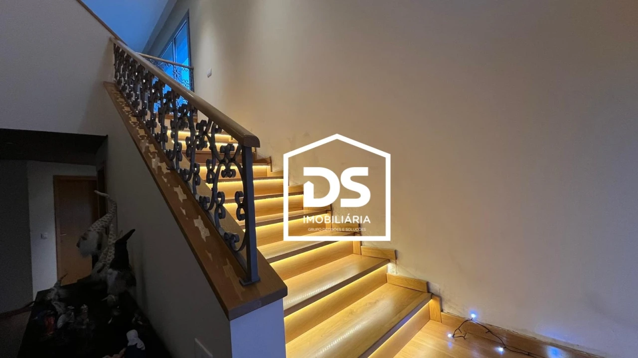 Moradia T4 para Arrendamento em Abraveses Foto 45