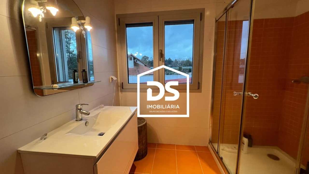 Moradia T4 para Arrendamento em Abraveses Foto 68