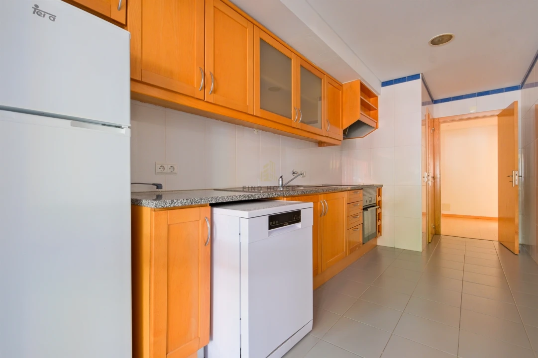 Apartamento T1 para Arrendamento em São Domingos de Rana Foto 21