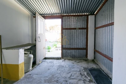 Moradia T2 para Venda em Barbacena e Vila Fernando
