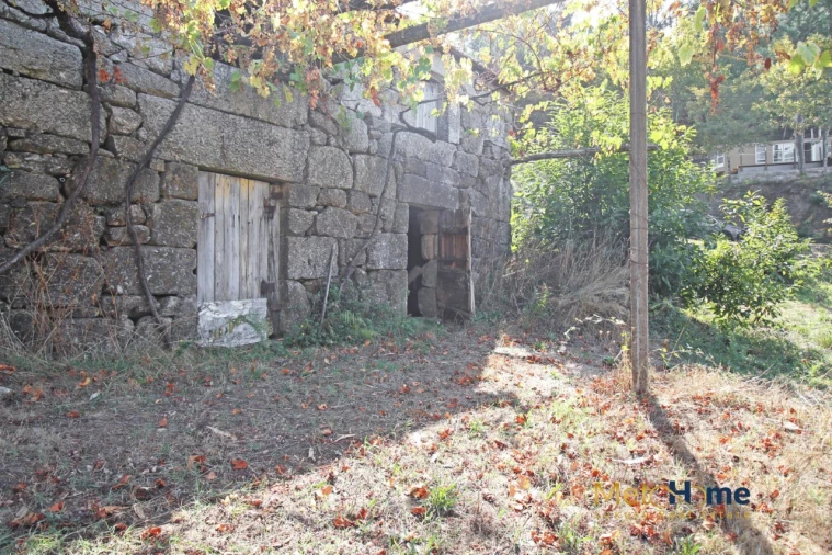 Terreno para Venda em Souselo