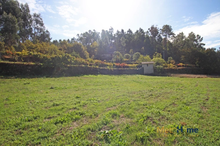 Terreno para Venda em Souselo Foto 10