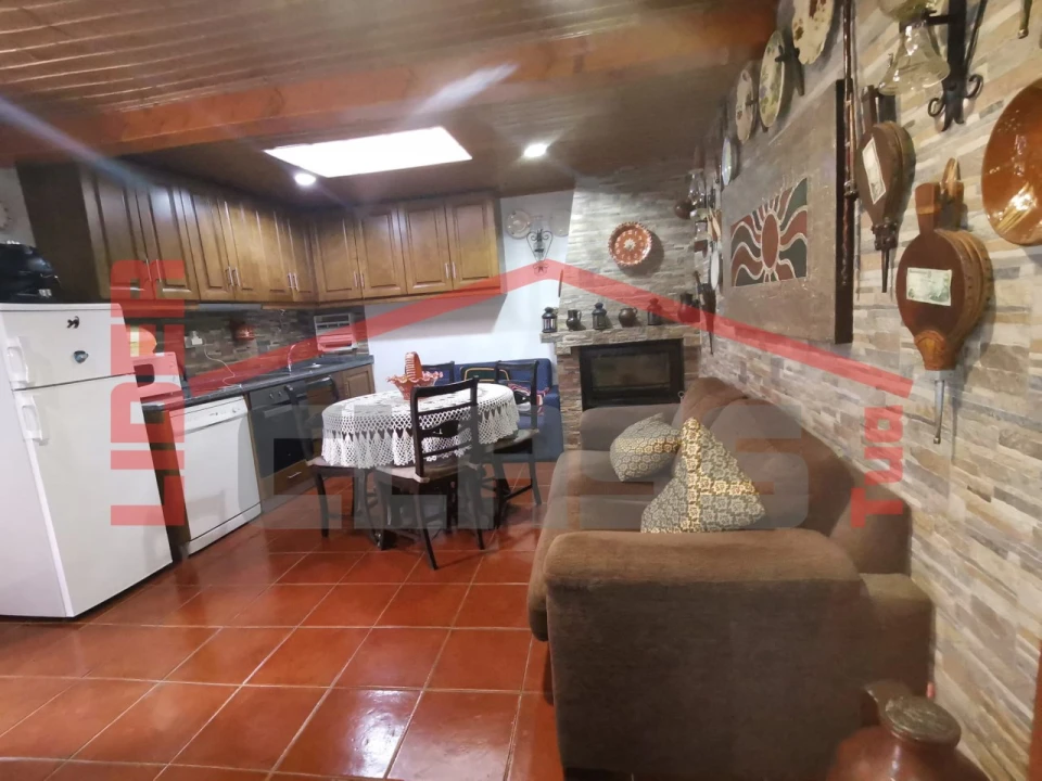 Moradia T2 para Venda em Mogadouro, Valverde, Vale de Porco e Vilar de Rei Foto 2