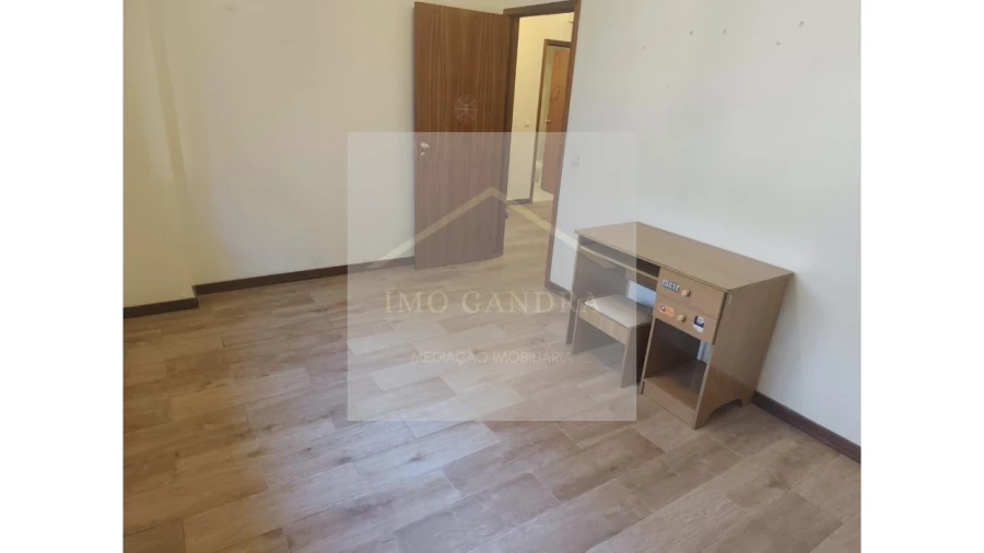 Apartamento T2 para Venda em Aguas Santas Foto 12