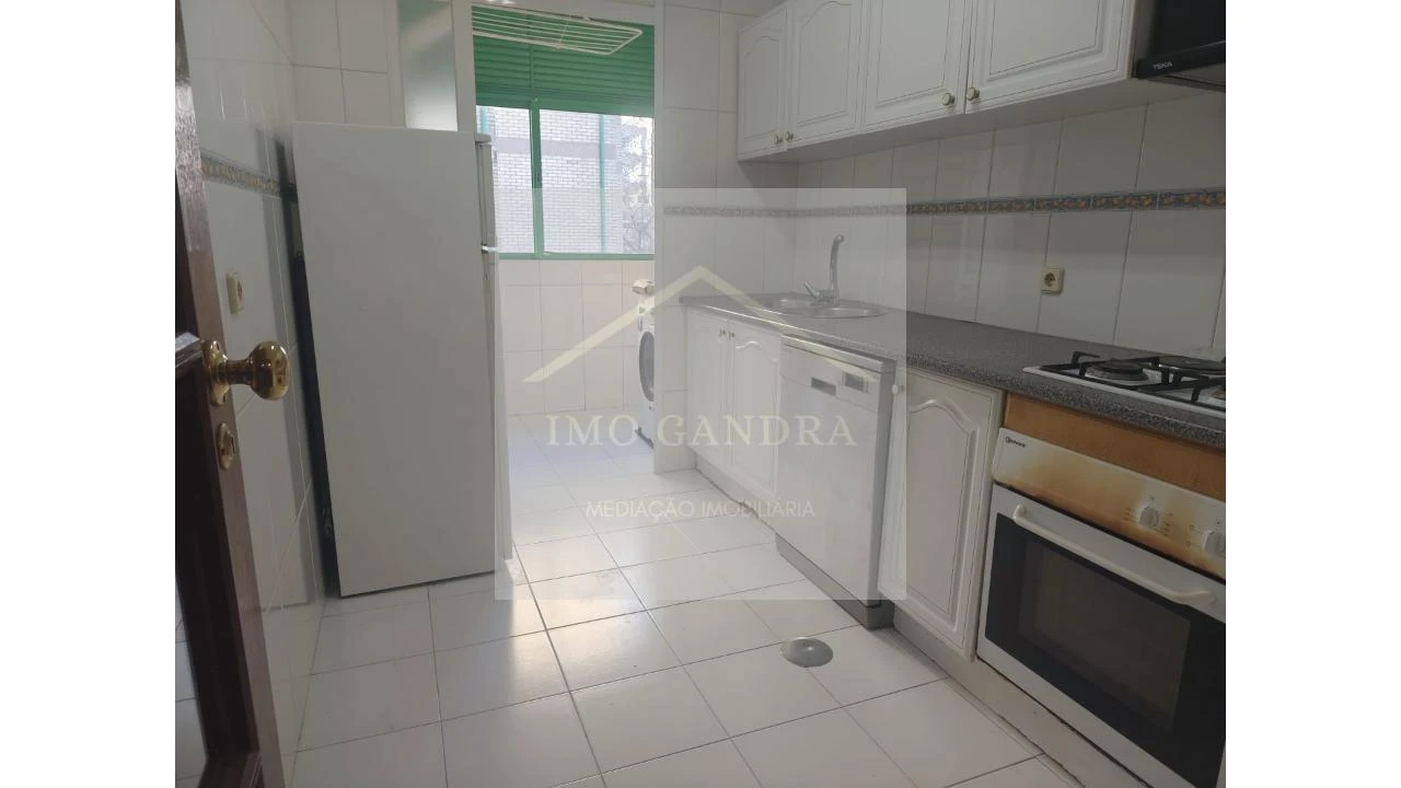 Apartamento T2 para Venda em Aguas Santas Foto 22