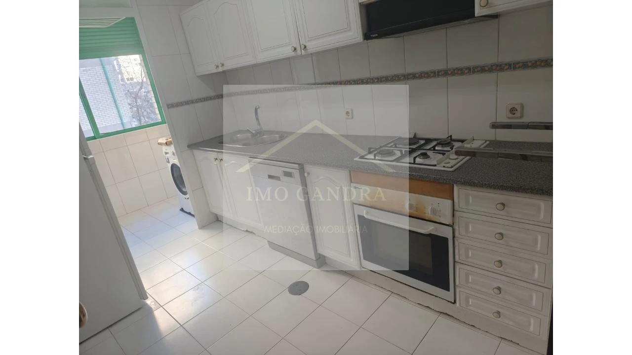 Apartamento T2 para Venda em Aguas Santas Foto 23