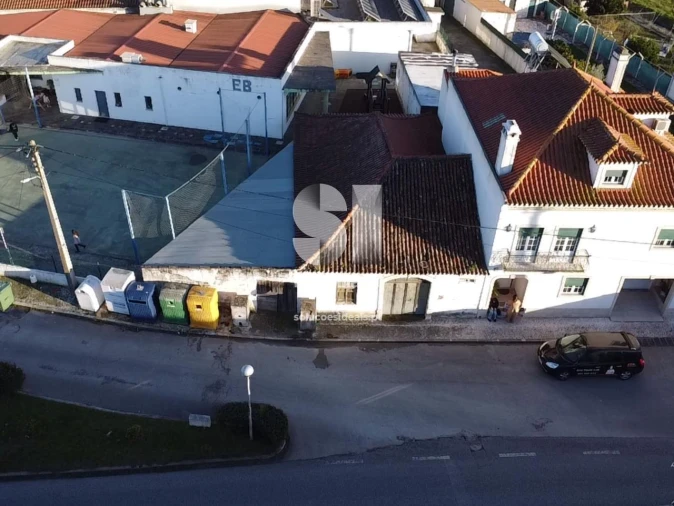Armazém para Venda em Dois Portos e Runa Foto 8