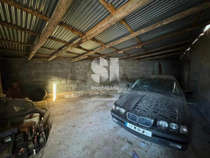 Armazém para Venda em Dois Portos e Runa Foto 23