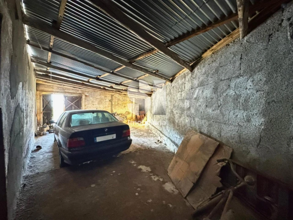 Armazém para Venda em Dois Portos e Runa Foto 20