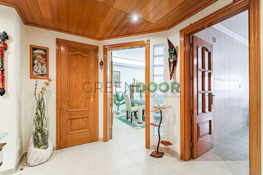 Apartamento T2 para Venda em Amora Foto 3