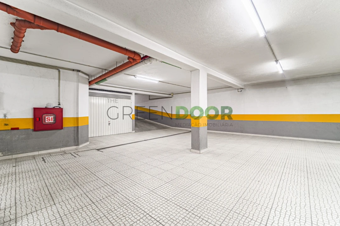 Apartamento T2 para Venda em Amora Foto 23