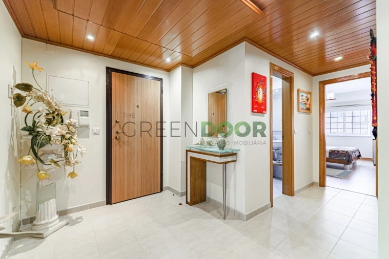 Apartamento T2 para Venda em Amora Foto 1