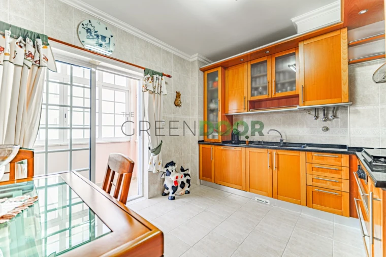 Apartamento T2 para Venda em Amora Foto 5