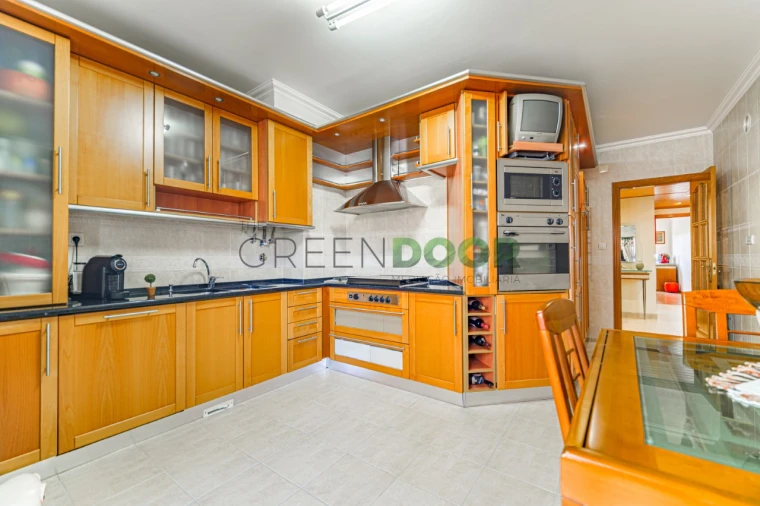 Apartamento T2 para Venda em Amora Foto 4