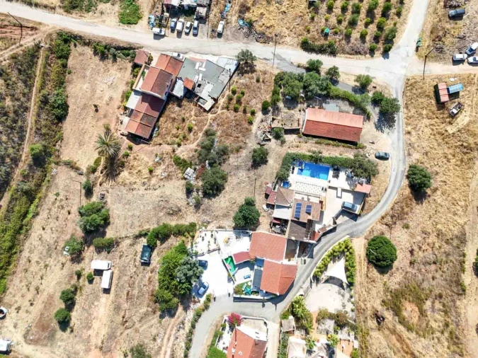 Quinta T3 para Venda em Silves Foto 11