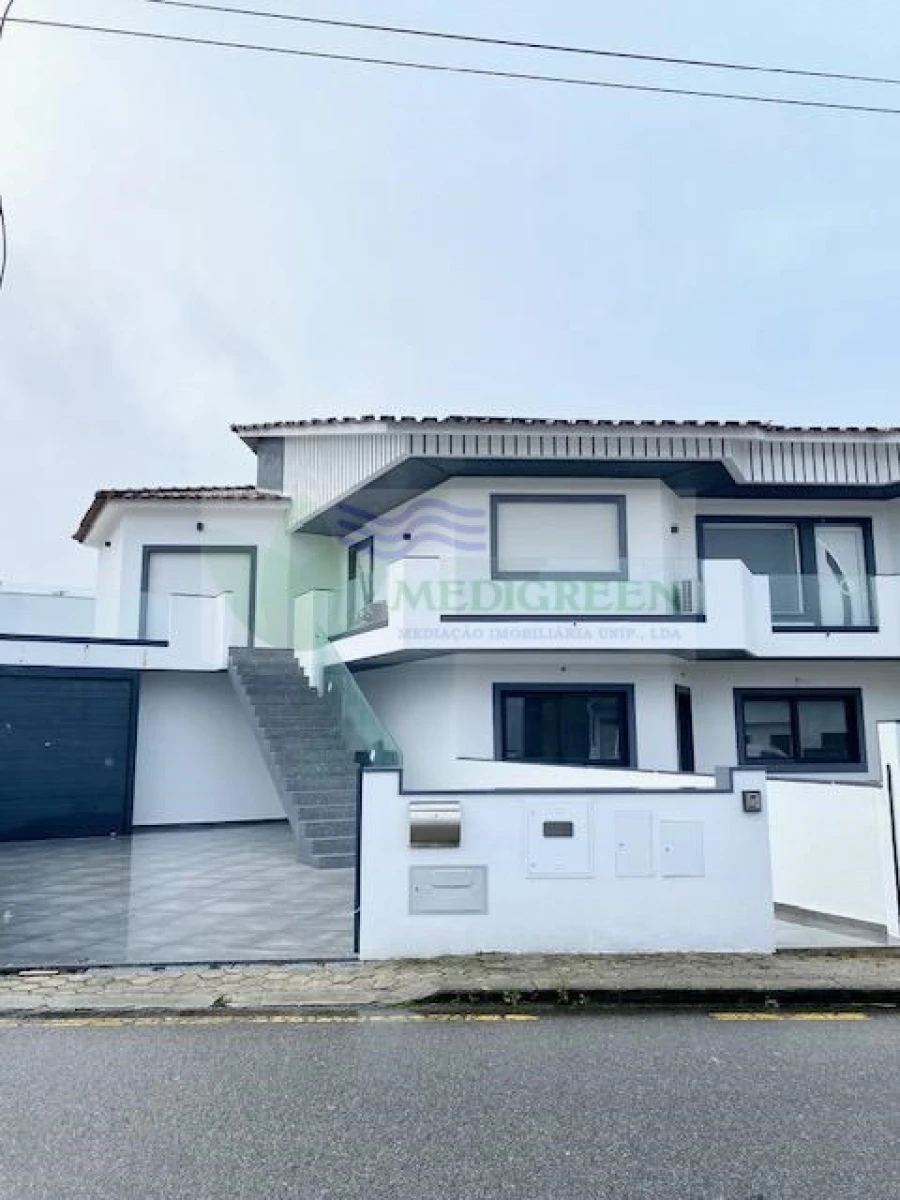 Moradia T4 para Venda em Trofa, Segadães e Lamas do Vouga Foto 36