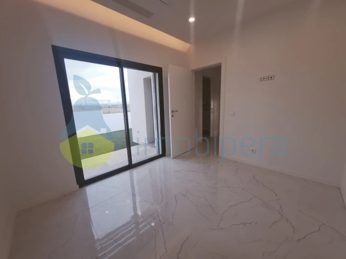 Moradia T2 para Venda em Armação de Pera Foto 8