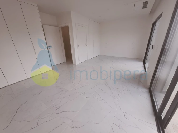 Moradia T2 para Venda em Armação de Pera Foto 15